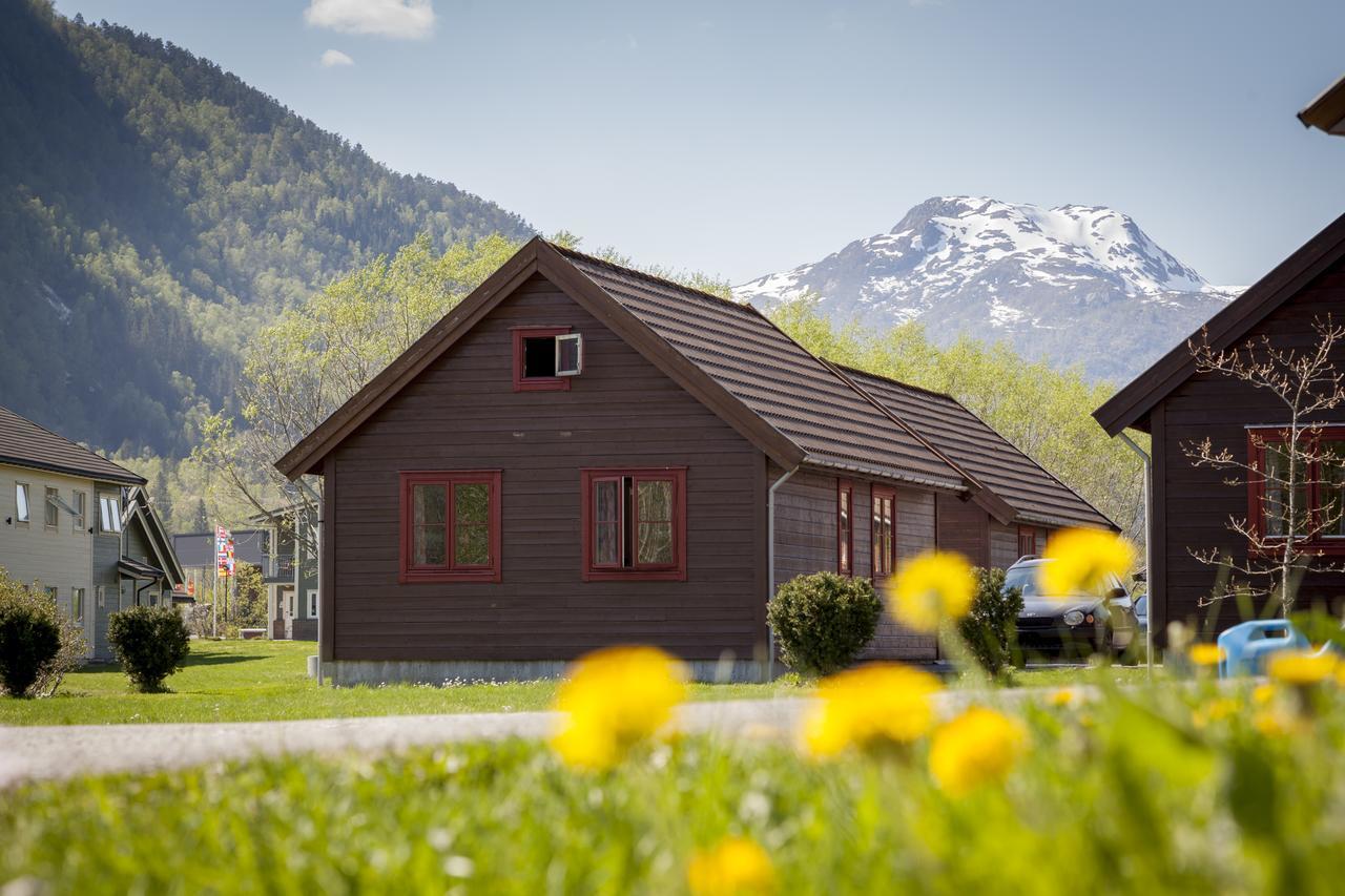 Forde Gjestehus Og Camping Extérieur photo
