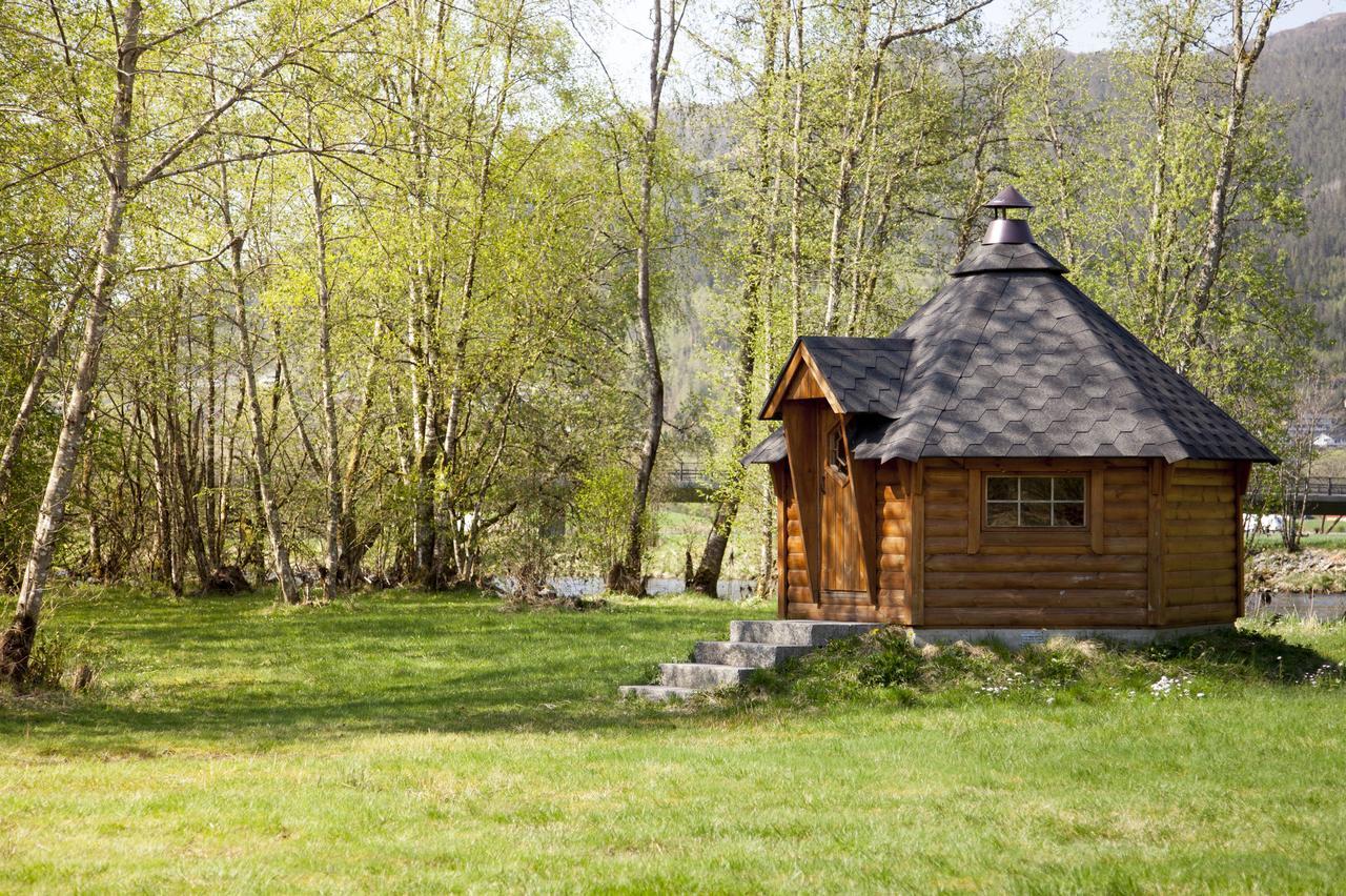 Forde Gjestehus Og Camping Extérieur photo