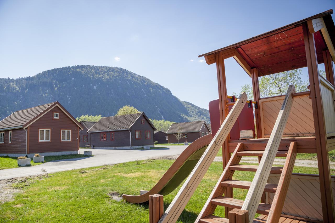 Forde Gjestehus Og Camping Extérieur photo