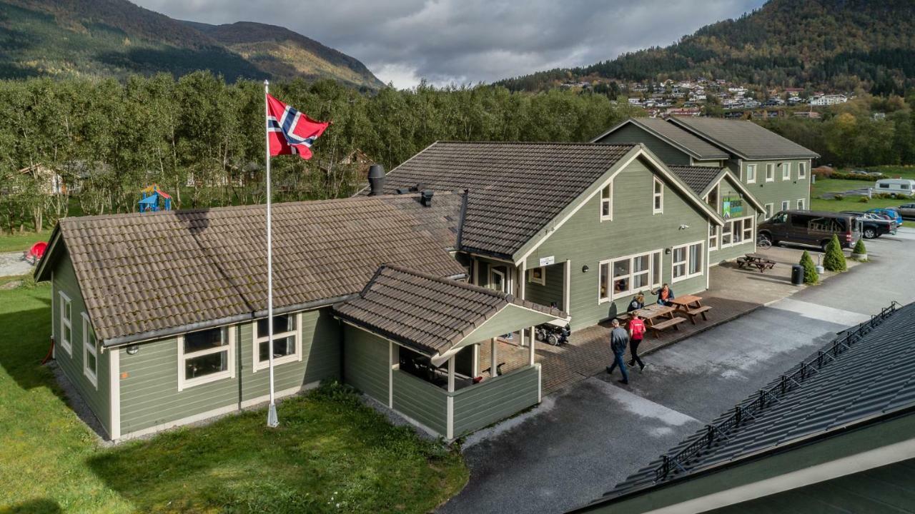 Forde Gjestehus Og Camping Extérieur photo